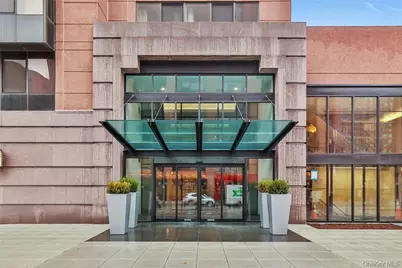 4 Martine Avenue #505, White Plains, NY 10606 - Photo 1