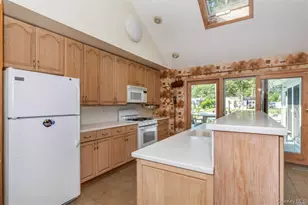 18 Tarpon Rd, East Quogue, NY 11942 - Photo 9