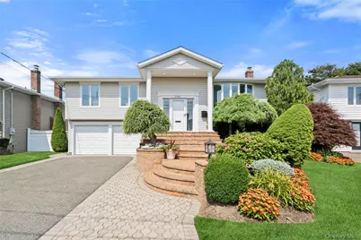 3105 Clubhouse Road, Merrick, NY 11566 - Photo 1