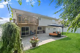 3105 Clubhouse Rd, Merrick, NY 11566 - Photo 35
