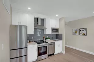 610 Jericho Tpke, New Hyde Park, NY 11040 - Photo 5