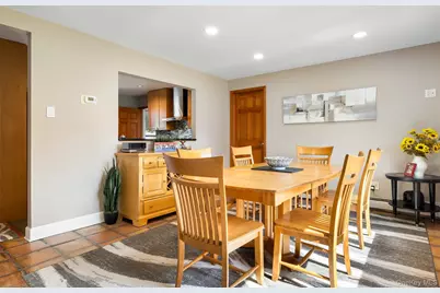 2100 North Drive, Seaford, NY 11783 - Photo 3