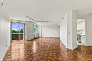 100 Hilton Ave, Garden City, NY 11530 - Photo 3