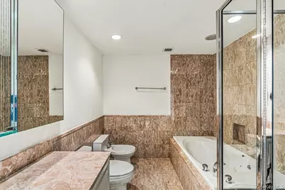 100 Hilton Avenue #707, Garden City, NY 11530 - Photo 9