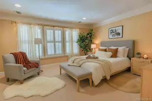 43 Torrey Pine Ln, Bay Shore, NY 11706 - Photo 11