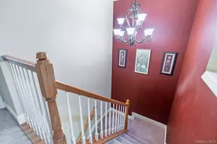 43 Torrey Pine Ln, Bay Shore, NY 11706 - Photo 13