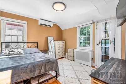 5022 Overbrook Street, Douglaston, NY 11362 - Photo 19