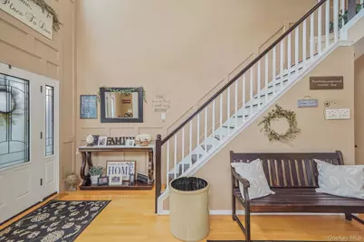 52 Shady View Crossing, Manorville, NY 11949 - Photo 5