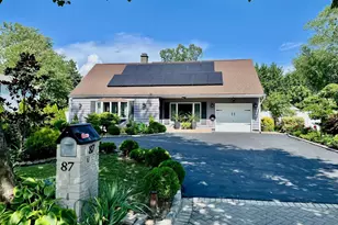 87 Matsunaye Dr, Medford, NY 11763 - Photo 3