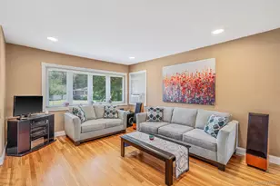 18 Brocton Ln, Kings Park, NY 11754 - Photo 3