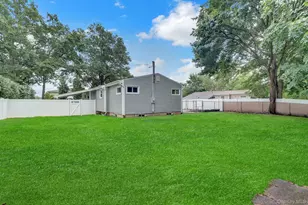 47 Hayrick Ln, Commack, NY 11725 - Photo 31