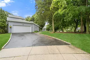 1 Gerriet Ct, Northport, NY 11768 - Photo 3
