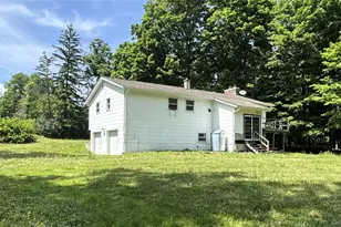 296 Greeves Rd, New Hampton, NY 10958 - Photo 5