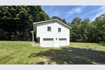 296 Greeves Road, New Hampton, NY 10958 - Photo 3