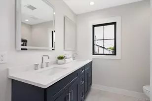11 Forest Ln, Westbury, NY 11590 - Photo 27