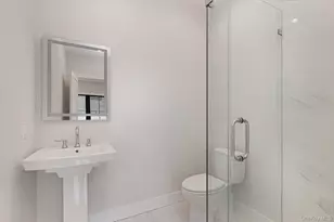 11 Forest Ln, Westbury, NY 11590 - Photo 17