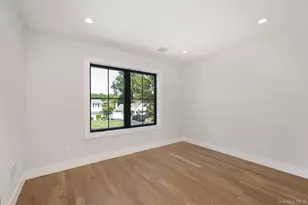 11 Forest Ln, Westbury, NY 11590 - Photo 25