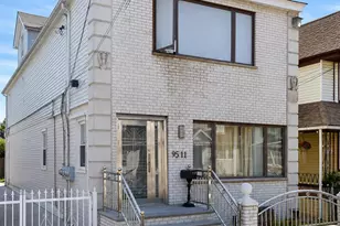95-11 Cresskill Pl, Jamaica, NY 11435 - Photo 1