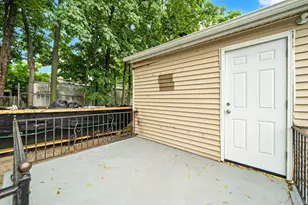263 Valcour Ave, Uniondale, NY 11553 - Photo 17