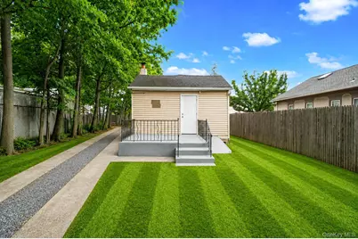 263 Valcour Avenue, Uniondale, NY 11553 - Photo 7