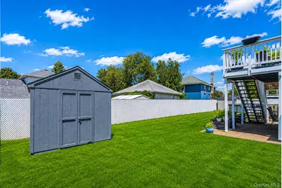 14 Wellbrock Street, Lindenhurst, NY 11757 - Photo 5