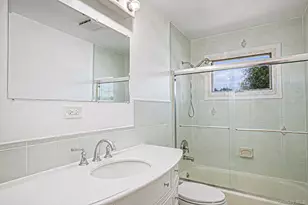 14 Wellbrock St, Lindenhurst, NY 11757 - Photo 17