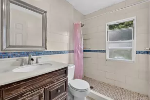 71-29 Manse St, Forest Hills, NY 11375 - Photo 17