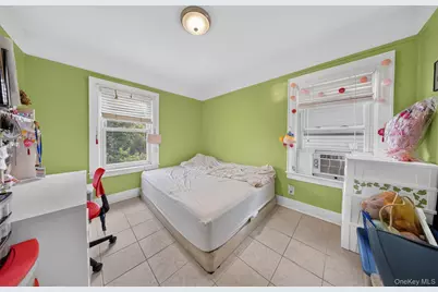 7129 Manse Street, Forest Hills, NY 11375 - Photo 15