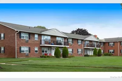 53 Old Oak Lane #53B, Levittown, NY 11756 - Photo 1