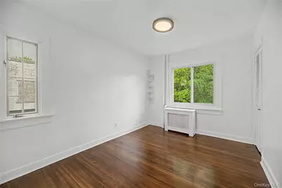25 Longmeadow Road, Yonkers, NY 10704 - Photo 29