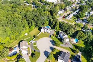 10 Prendergast Ct, Garnerville, NY 10923 - Photo 3