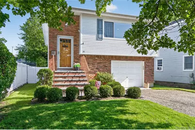 15 1st Avenue, Bayville, NY 11709 - Photo 1