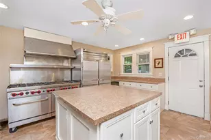 645 Middle Country Rd, Middle Island, NY 11953 - Photo 5