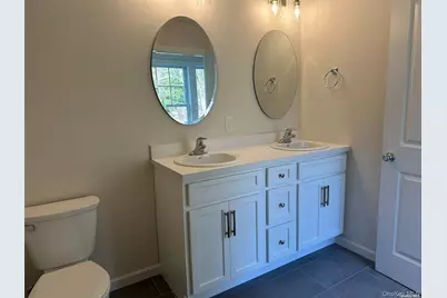 125 W Main Street, Kings Park, NY 11754 - Photo 11
