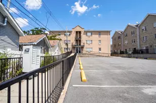 24 Pennyfield Ave, Bronx, NY 10465 - Photo 19