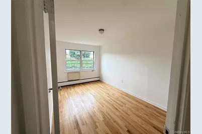 [Address not provided], Elmhurst, NY 11373 - Photo 9