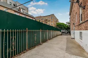 1858 Phelan Pl, Bronx, NY 10453 - Photo 41