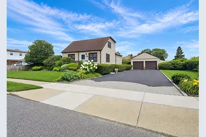 823 5th Street, West Babylon, NY 11704 - Photo 1