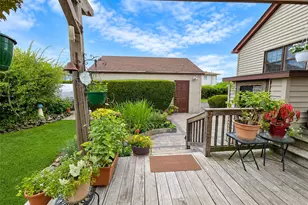823 5th St, West Babylon, NY 11704 - Photo 29