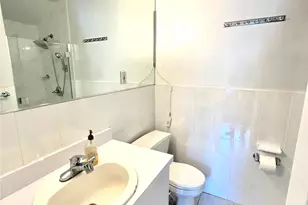 60-22 83rd Pl, Middle Village, NY 11379 - Photo 9
