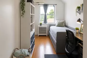 60-22 83rd Pl, Middle Village, NY 11379 - Photo 5