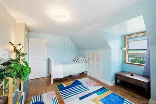 210 Greenlawn Terrace, Copiague, NY 11726 - Photo 17