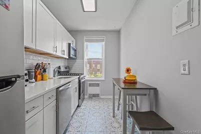 101 Old Mamaroneck Road #3C7, White Plains, NY 10605 - Photo 5