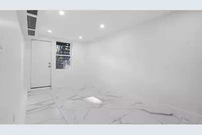 2539 Yates Avenue, Bronx, NY 10469 - Photo 17
