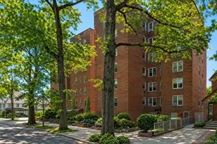 82-40 Austin St, Kew Gardens, NY 11415 - Photo 1