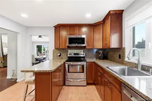 12 S Bay Ave, Amityville, NY 11701 - Photo 21