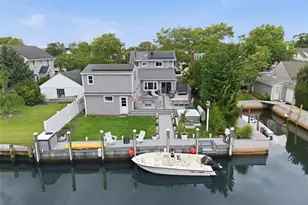 12 S Bay Ave, Amityville, NY 11701 - Photo 35
