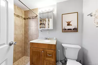 12 S Bay Avenue, Amityville, NY 11701 - Photo 17