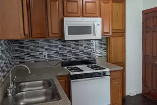 326 1st St, Newburgh, NY 12550 - Photo 11