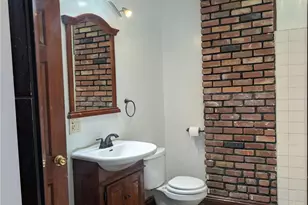 326 1st St, Newburgh, NY 12550 - Photo 23